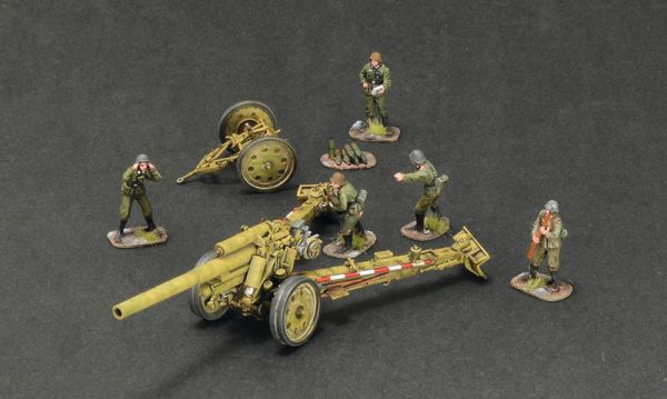 15 cm Field Howitzer / 10,5 cm Field Gun, with crew, 1:72
