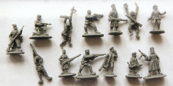 Russische Partisanen in Sommerbekleidung (2.Weltkrieg), 1:72
