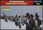 Österreichische Grenadiere Winter, napoleonische Epoche, marschierend, Set 1 1:72
